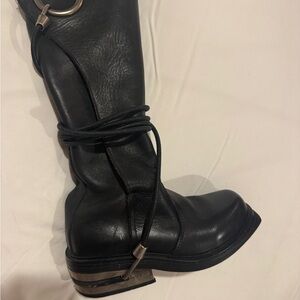 Dirk Bikemmeberge size 8